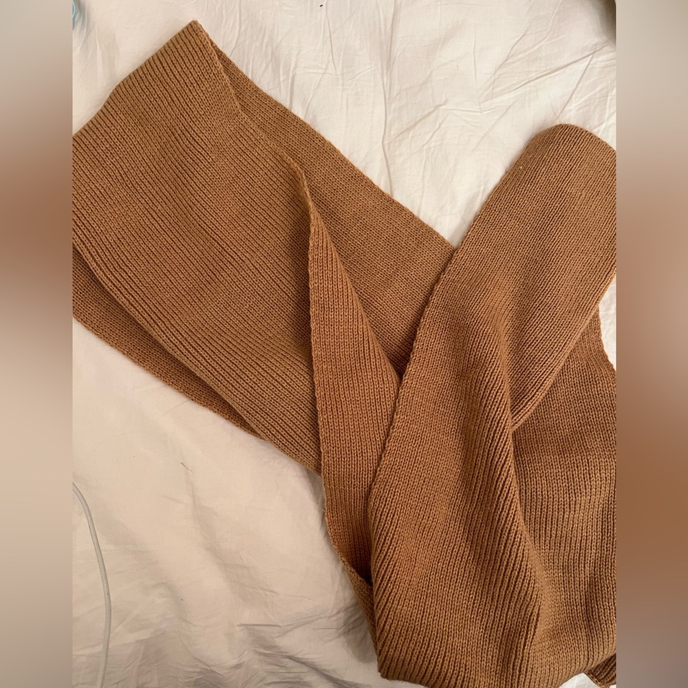 SERRA brown plain knit scarf, never worn